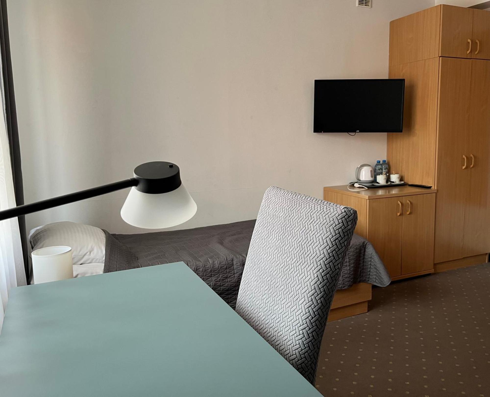 Hotel Dom Polonii Острода Екстер'єр фото